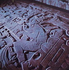 Ein Ausschnitt der Grabplatte